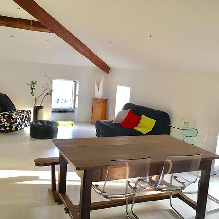 Grand appartement style loft bord de mer Propriano  Extérieur photo