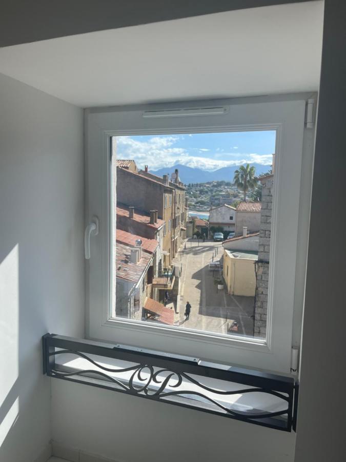 Grand appartement style loft bord de mer Propriano  Extérieur photo