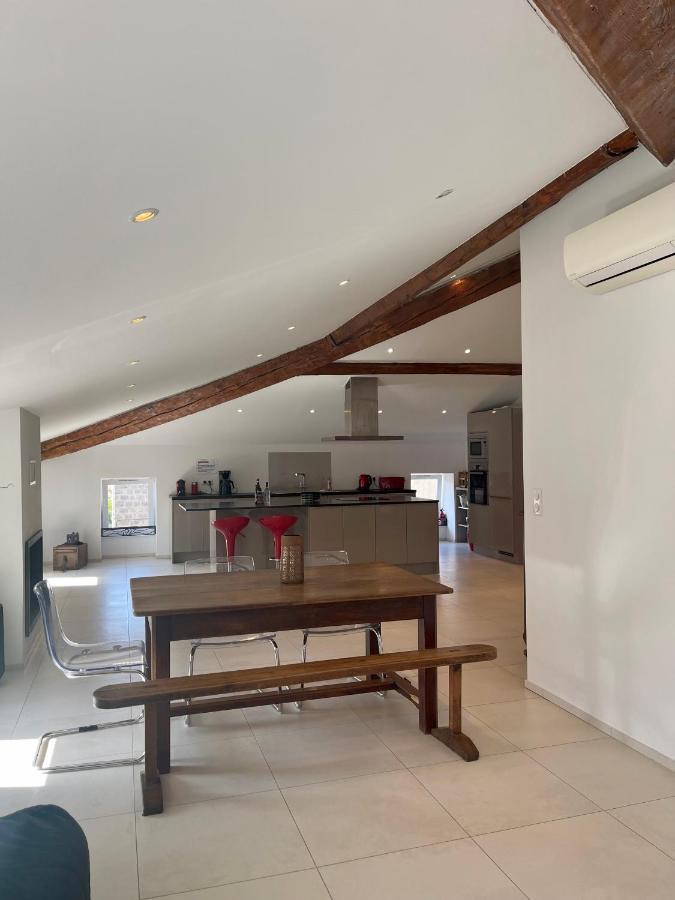 Grand appartement style loft bord de mer Propriano  Extérieur photo