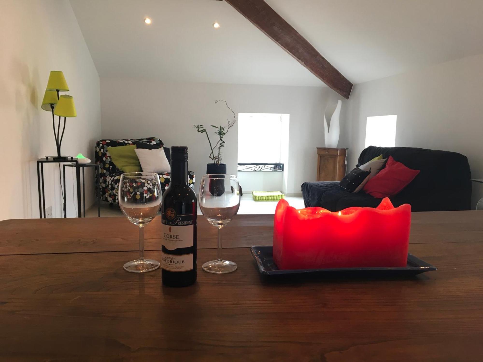 Grand appartement style loft bord de mer Propriano  Extérieur photo